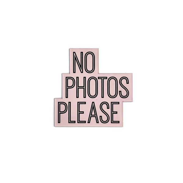 VIKTOR & ROLF . NO PHOTOS PLEASE . Flexi Magnet . edited by muse
